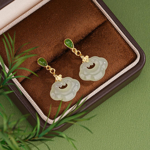 【预售3天】天然和田玉如意锁耳环女S925纯银国风气质高级感耳饰品DQ11728E 商品图5