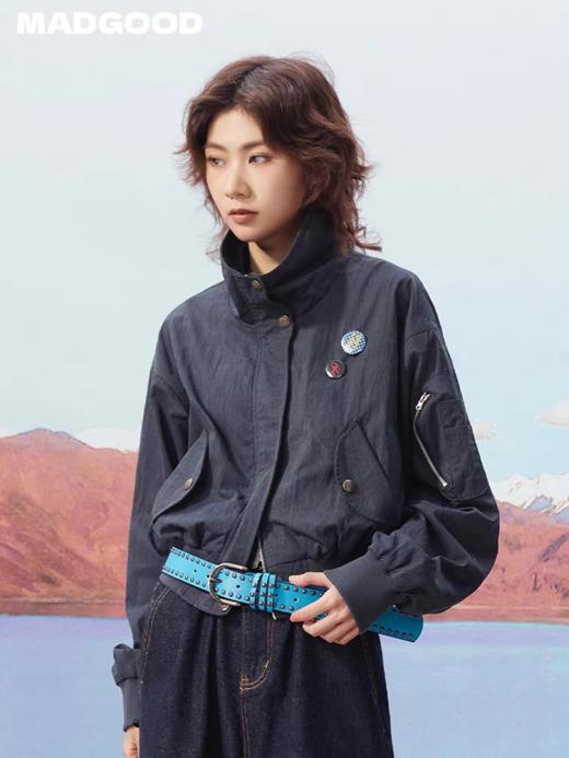 马得工地/MDGDWT13058/后背抽皱短款徽章飞行夹克 商品图1