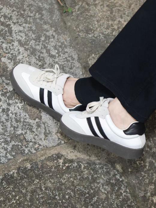 现货【百搭真皮休闲鞋】加宽厚底，大码定制，加大加肥，不挤脚，走路很放松！37-41鞋码，鞋面：真皮牛反绒+头层牛皮 内里：头层牦牛皮 垫脚：头层牛皮 鞋底：防滑耐磨橡胶大底 鞋底厚度：3厘米 商品图8