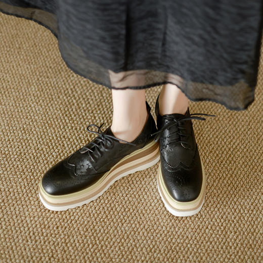 【预售5天】春秋季牛皮高跟鞋英伦风小皮鞋雕花系带坡跟厚底单鞋女ZMXY&JL2657 商品图3