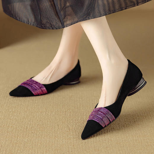 【预售5天】法式水钻气质尖头低跟单鞋女秋季新款百搭爆款软底女鞋DB&M6559 商品图0