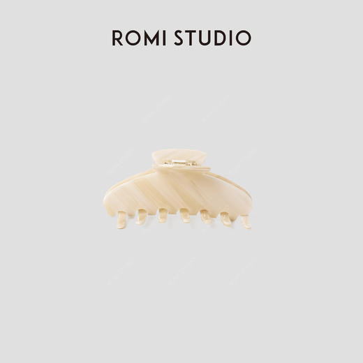 ROMI STUDIO“Cherry Kiss” 醋酸纤维轻量鲨鱼发夹头饰 24SSS162 商品图1