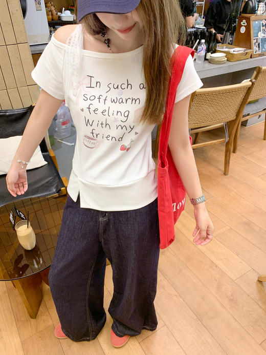 <曾小咸推荐>现货秒杀！最后一波 ！抢到赚到！露肩蕾丝肩带辣妹修身短款上衣 日常109.99 立减50 秒杀59.99！ 商品图10