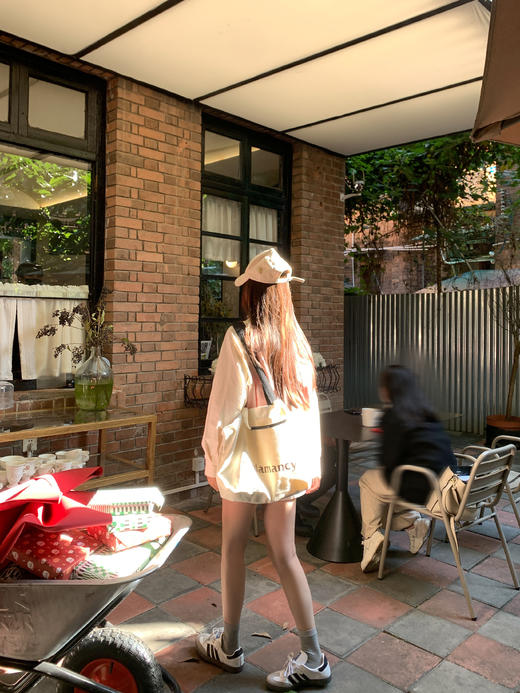 <曾小咸推荐>3.28现货秒杀 ！微信超特价！粉白插肩袖衬衫 日常159.99 立减70 秒杀89.99！ 商品图9