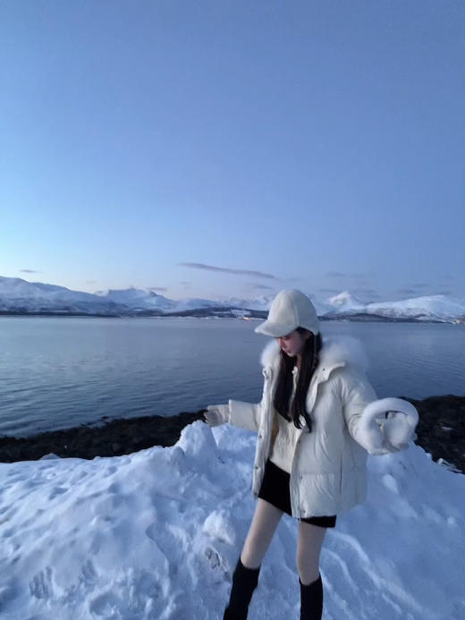 金蘑菇菇  冬日泡芙 新季yves羽绒服 / 三星90白鸭绒+山羊绒毛领 商品图0