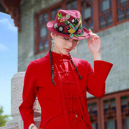 【秋季新品】青鼓衔春绣花礼帽 | 现货加急发 商品图1