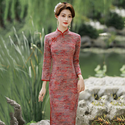 SC21957红色祥云国风妈妈装长款改良长袖旗袍秋季2025新款女复古修身收腰 商品图2