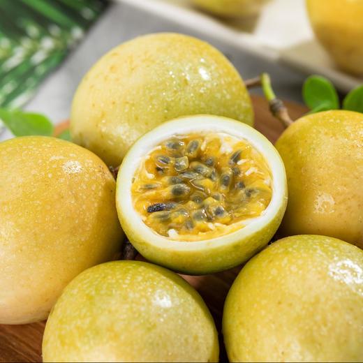 钦蜜9号黄金百香果 | 香气馥郁甜度高，入口酸甜多汁可口 ! 维C爆棚，颗颗圆润饱满 ! 自然树上热 不用加蜂蜜直接吃 商品图2
