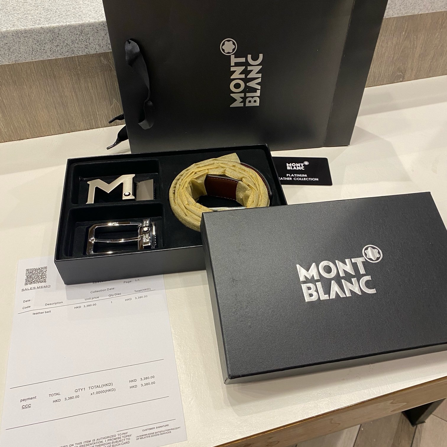 Montblanc万宝龙22年新款男士M双扣商务休闲皮带腰带礼盒装男士经典款