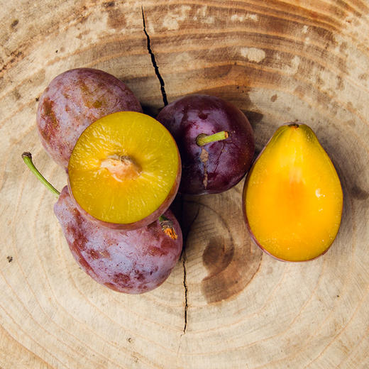 新疆法兰西西梅清甜爽口细腻绵甜，汁水充沛，冷藏后更加脆甜鲜嫩哦 商品图3