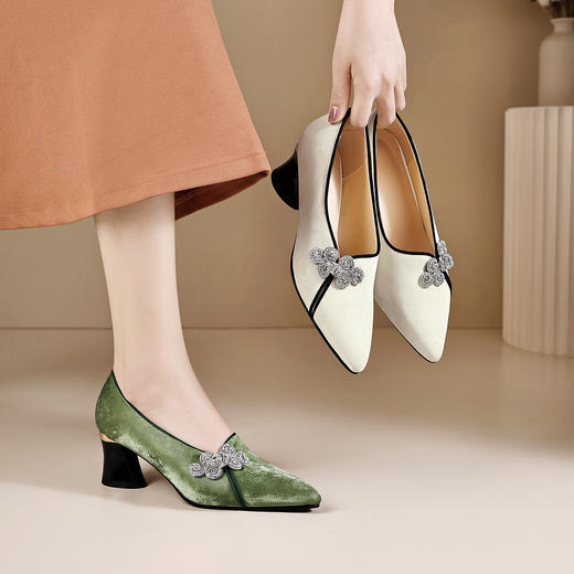 OLDD127-9民族风真皮女鞋粗跟深口新中式尖头高跟鞋2025年春秋新款时装单鞋 商品图0