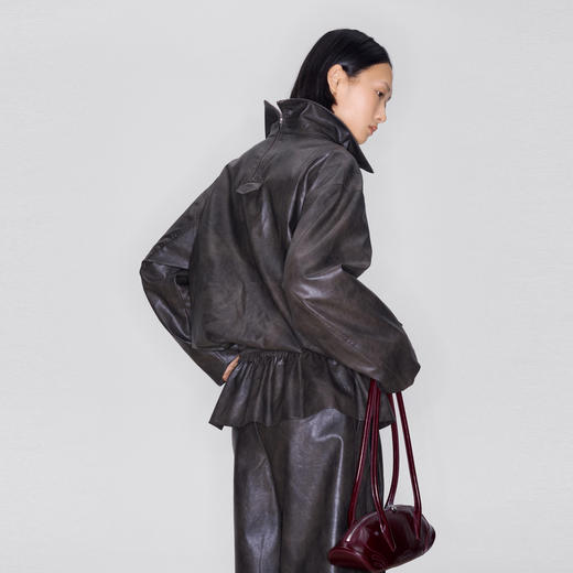 lost in echo2025早秋新款时髦复古机车风个性抽绳宽松皮夹克外套 商品图4