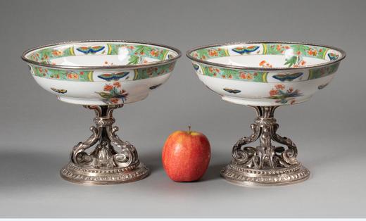 独角鹿西洋古董20世纪法国著名金银器工坊ODIOT出品古典卷叶纹纯银精雕装饰繁花蝶雀主题中国粉彩瓷碗一对 商品图1