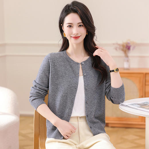 OSL 8519QY羊毛纯色开衫宽松加厚宽松毛针织外套 商品图3