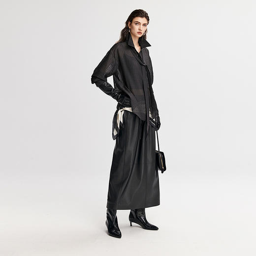 棉仓366604019-25秋褶皱肌理感翻领衬衫 商品图1