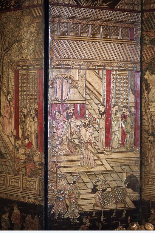 【已售】独角鹿西洋古董19世纪中国清代出品官邸人物与亭台山水主题黑漆地款彩双面八曲屏风 商品图7