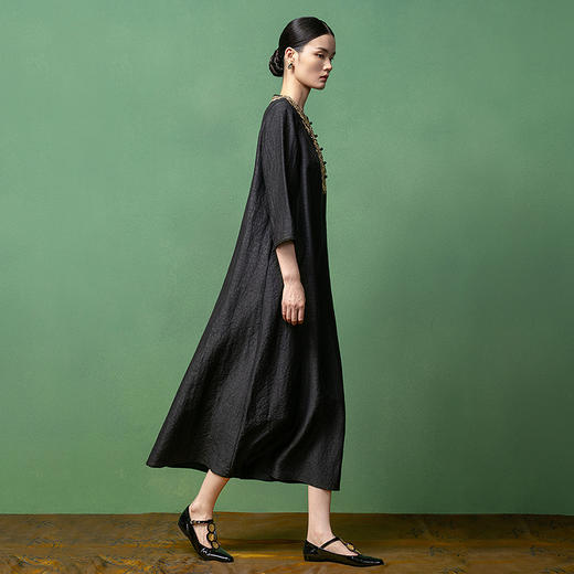 【林栖设计小店】【非遗香云纱】生活在左桑蚕丝连衣裙绣花钉珠2025秋季新款长裙女1953318 商品图1