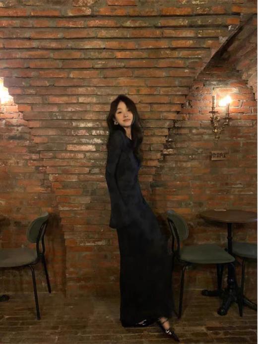 【孤品捡漏】G240 加长暗花修身连衣裙-喜出 商品图2