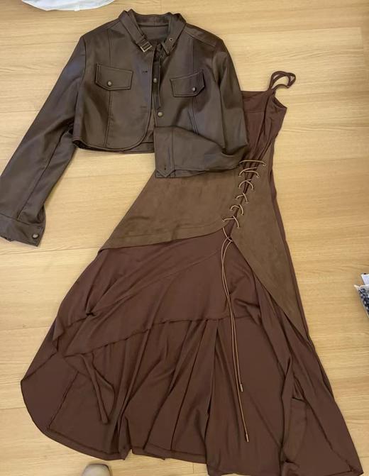 【门店同款】ENJOY秋季“光阴序语”皮外套吊带裙套装 165443897 商品图0