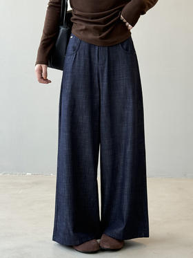 丹宁蓝休闲牛仔裤