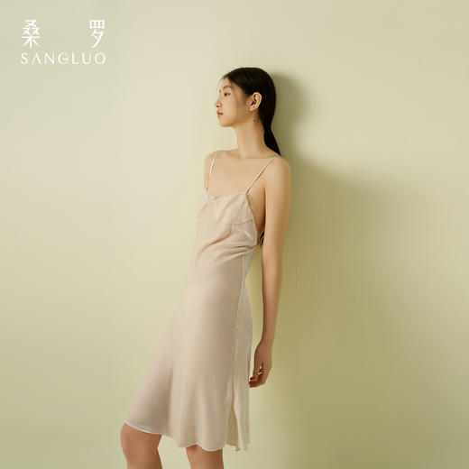 绒光蕾丝』桑罗桑蚕丝绒吊带裙纯色性感修身睡裙女家居服可外穿 商品图4