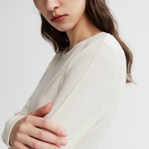 棉仓366601010-美丽诺慕斯羊毛短款打底衫 商品图3