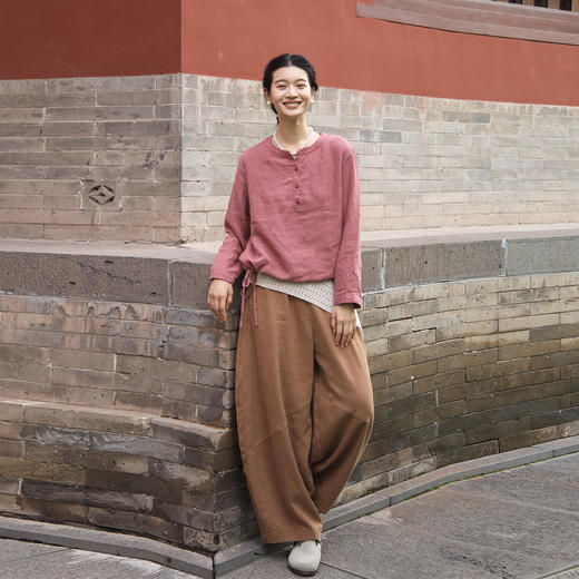 绽放572朵/重磅皱纹亚麻半开襟下摆抽绳设计感圆领长袖衬衫女秋季 商品图1