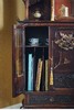 独角鹿西洋古董1880年代法国出品VIARDOT东方风格牡丹花卉纹铜雕装饰瑞兽主题胡桃木精雕多宝阁式展柜 商品缩略图3