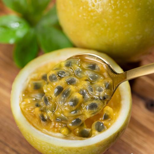 钦蜜9号黄金百香果 | 香气馥郁甜度高，入口酸甜多汁可口 ! 维C爆棚，颗颗圆润饱满 ! 自然树上热 不用加蜂蜜直接吃 商品图4