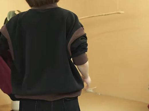 【孤品捡漏】G166黑拼棕色A加厚半高领保暖卫衣-喜出 商品图1