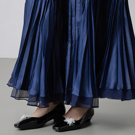 【林栖设计小店】（藏青色/黑色预售12.11）碎钻手工捏褶皱半身裙紫色2025秋季拼真丝休闲文艺新款长裙女1953039 商品图11