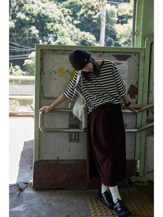 步履不停/5C18159C/中袖廓形撞色条纹T 商品图2