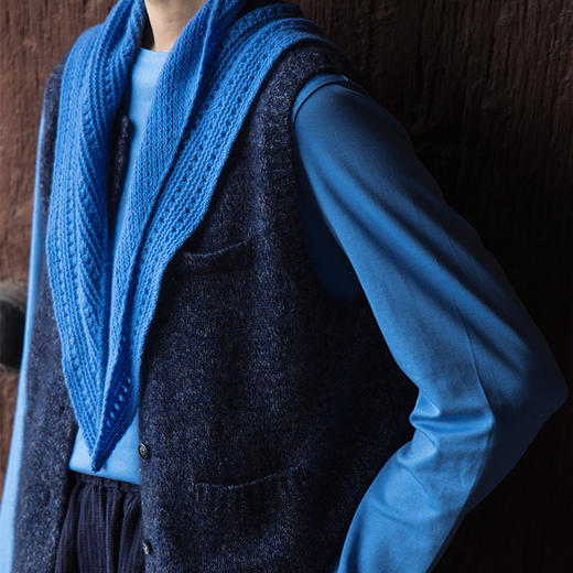 绽放女装KS157朵/镂空针织肌理感一片式高级感系脖三角巾百搭配饰 商品图1