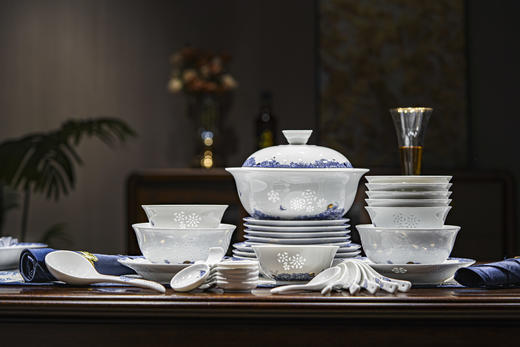 新品 |   富玉景德镇陶瓷餐具套装乔迁新居家用高颜值玲珑瓷花漫餐具轻奢高级感 商品图1