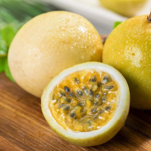 钦蜜9号黄金百香果 | 香气馥郁甜度高，入口酸甜多汁可口 ! 维C爆棚，颗颗圆润饱满 ! 自然树上热 不用加蜂蜜直接吃 商品图3