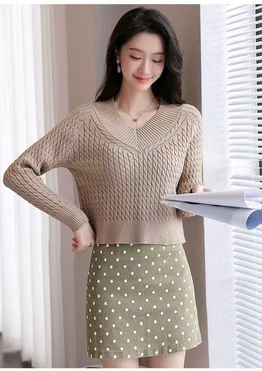 【孤品捡漏】G208卡其麻花V领针织毛衫-喜出 商品图0