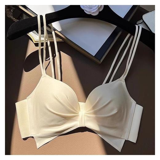 【小胸女孩的蜜桃魔法🍑】细肩带美背内衣 小胸聚拢收副乳防外扩防下垂显大文胸不空杯胸罩，细肩带美背内衣，聚拢显大不空杯，轻松穿出圆润曲线✨舒适无痕，颜值与功能双加分！ 商品图2
