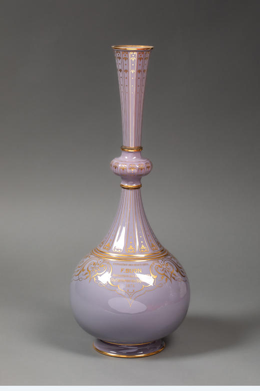 独角鹿西洋古董1874年代法国御窑塞弗尔出品美术展纪念版手绘描金花卉纹修饰粉紫色釉DELHI款造型长颈花瓶一对 商品图1