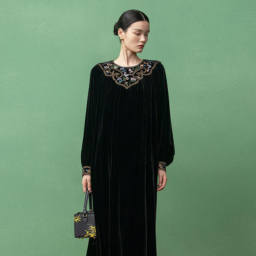 【林栖设计小店】真丝丝绒连衣裙绣花腰带国风2025秋冬新款女1954046 商品图7