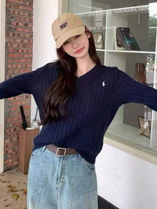 【孤品捡漏】（样衣）G226藏青V领针织毛衣-喜出 商品图0