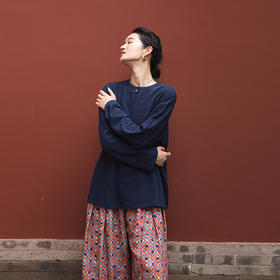 绽放582朵/色纺竹节纹提花棉文艺绣花圆领落肩长袖中长款T恤女秋