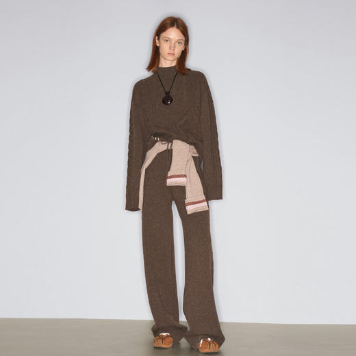 lost in echo2025早秋新款修身手绣绞花小高领套头毛衣直筒长裤女 商品图0