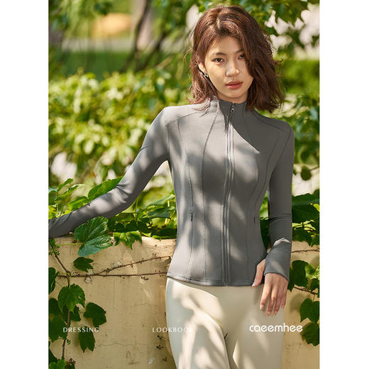 KY01742-D	卡益外套-电商 商品图2