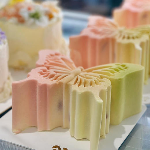 蝴蝶慕斯（提拉米苏慕斯 草莓树莓夹心） 商品图0