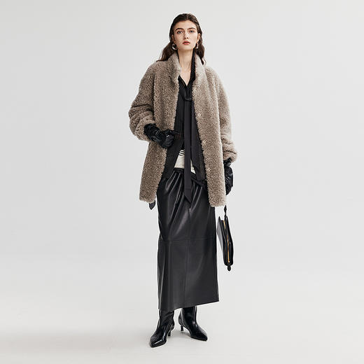 棉仓366604019-25秋褶皱肌理感翻领衬衫 商品图4