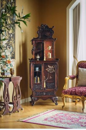 独角鹿西洋古董1880年代法国出品VIARDOT东方风格牡丹花卉纹铜雕装饰瑞兽主题胡桃木精雕多宝阁式展柜