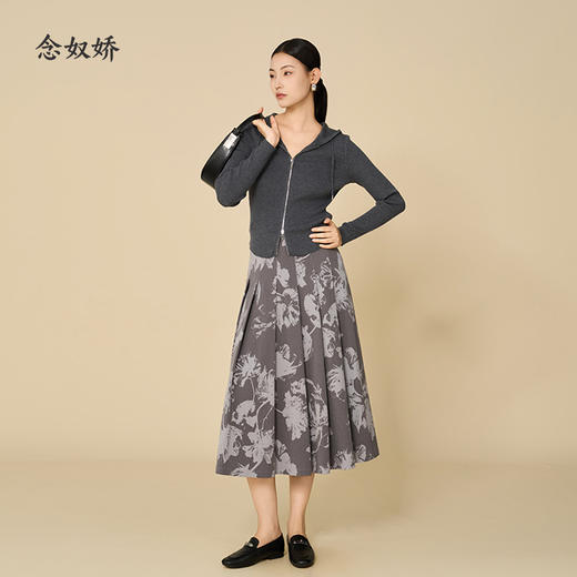 【商场同款】CNS5851 “ 剪影花半裙 ” 雅致深浅花卉图案 智性大气 雅致好穿 显瘦版型 商品图1