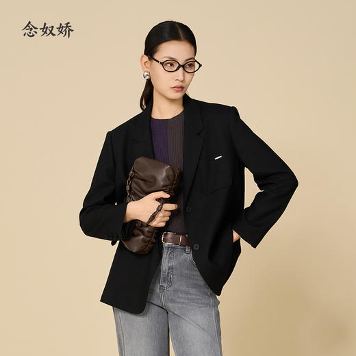 【商场同款】CNX5870“ 新潮西装”廓形西装，自带松弛感  后背高开衩，绑带，个性十足 双色可选 商品图7