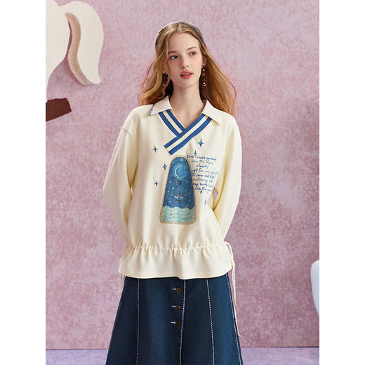 两三事 白日梦游 2025秋季新款甜美印花抽绳腰身V领套头卫衣女 商品图1