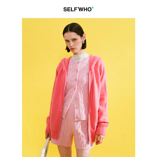 SELFWHO100%绵羊毛经典麻花肌理毛衣女2025冬季新款针织开衫外套 商品图3